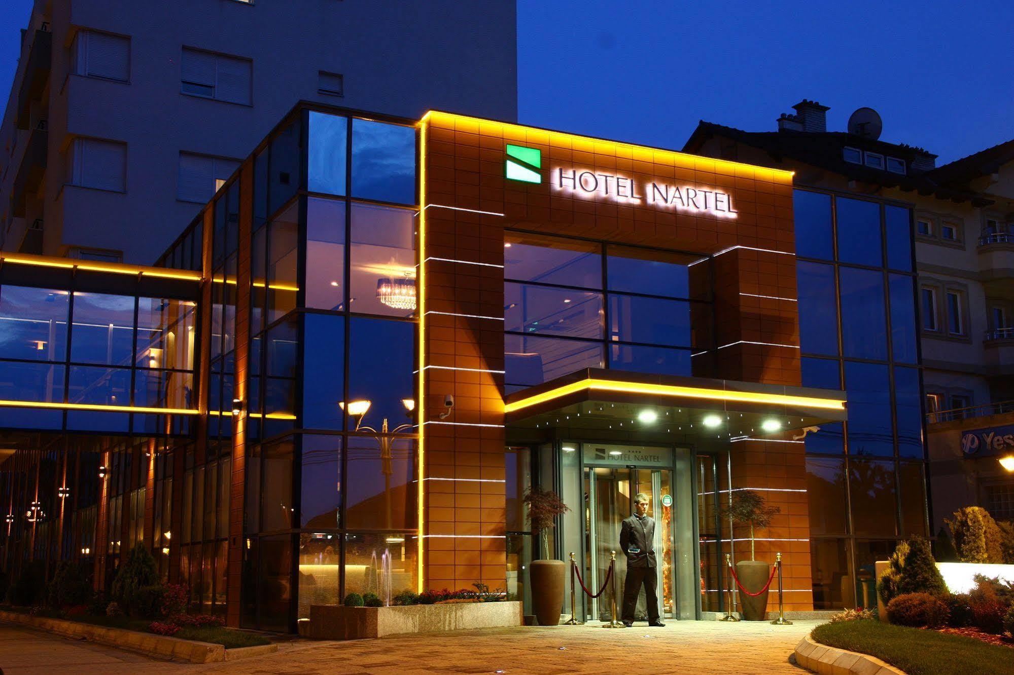 Hotel Nartel Pristina Exterior foto